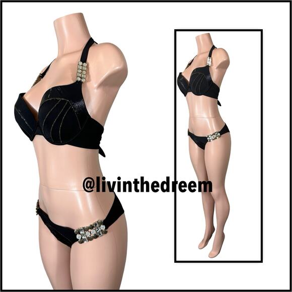 Beach Bunny Black Panthera Crystal Accents and Scrunch Bottom XL/M Set $300 - Picture 4 of 14
